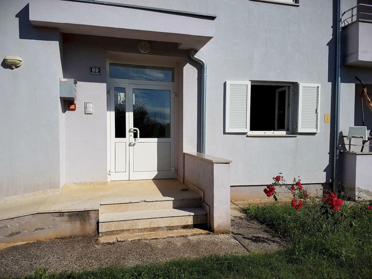 Apartment Vitalia 2+2 Poreč Eksteriør bilde